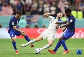 安布罗西尼：如果尤文进欧冠并引进强援，莫塔能