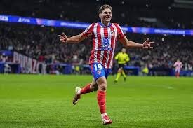 G2整活自嘲'猛送三兄弟'：T1／BLG／G2从春季赛低迷到MSI淘汰赛的逆袭之路